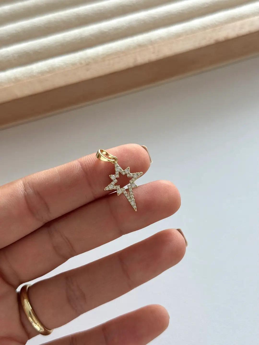 14K Xuping Seri Kuzey Yıldız Kolye Ucu