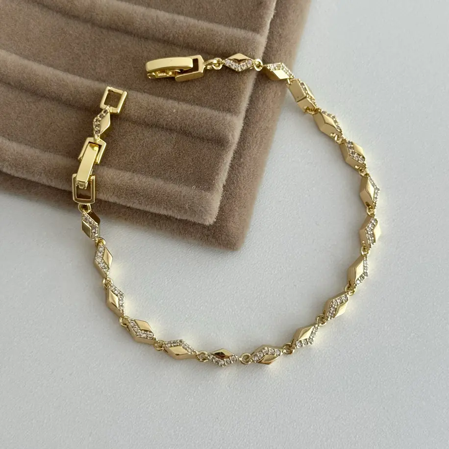 14K Altın Kaplama Mini Baklava Model Bileklik