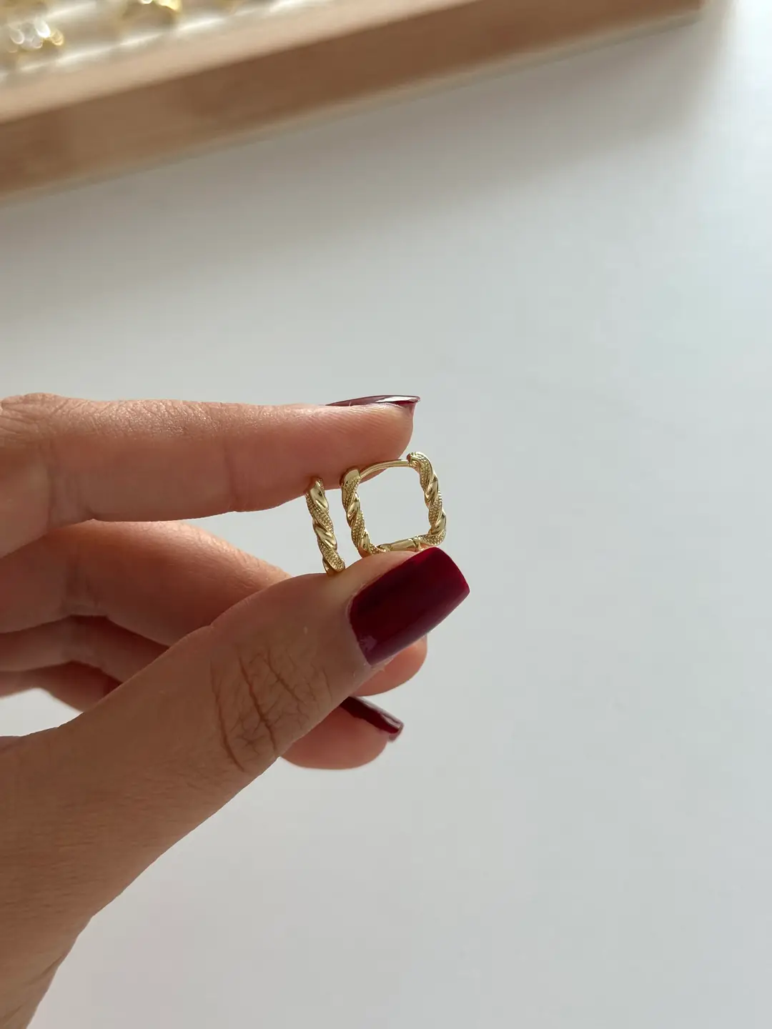 14K Xuping Seri Pırıltılı Kare Küpe 
