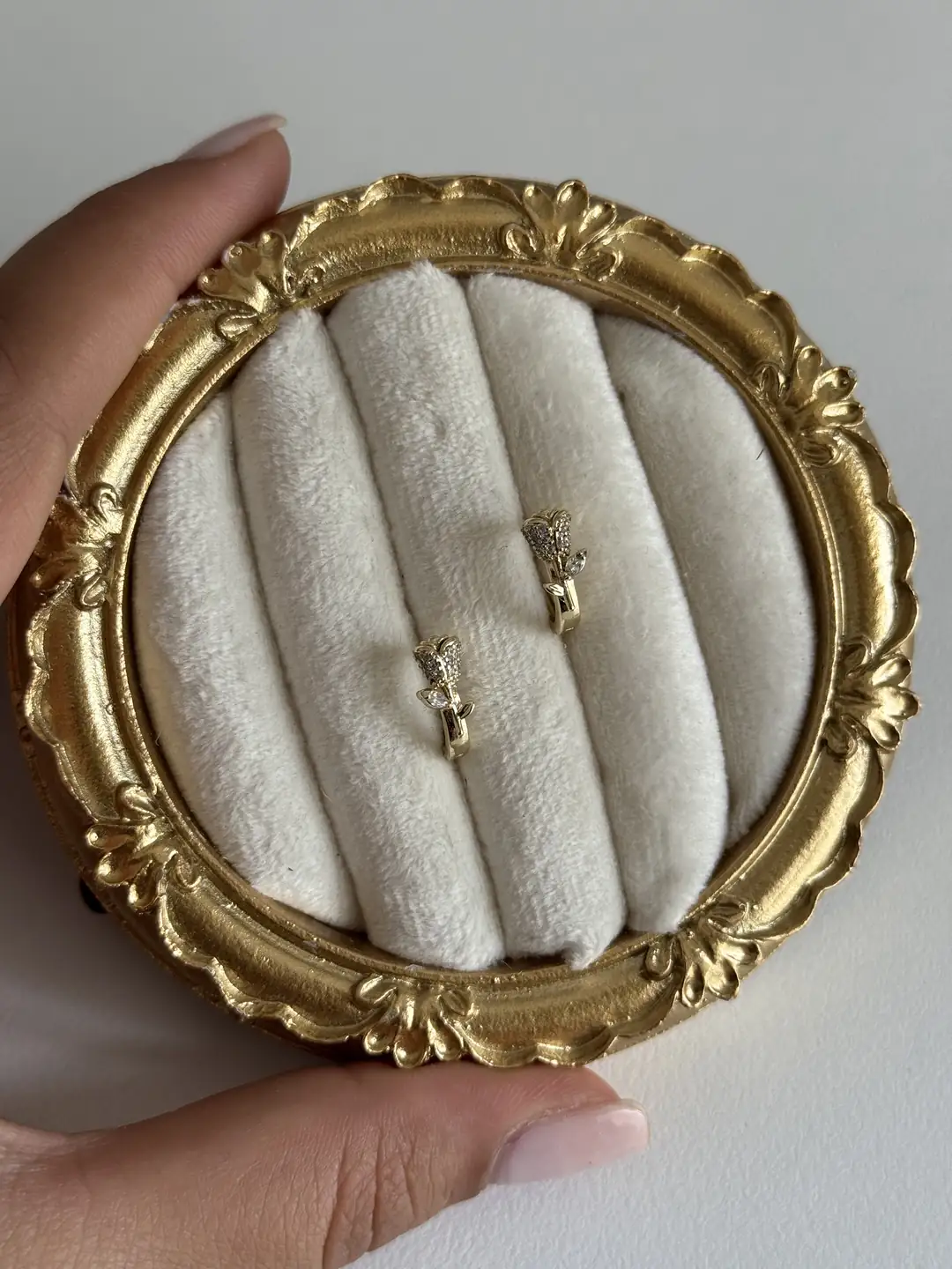 14K Xuping Seri Minimal Gül Küpe