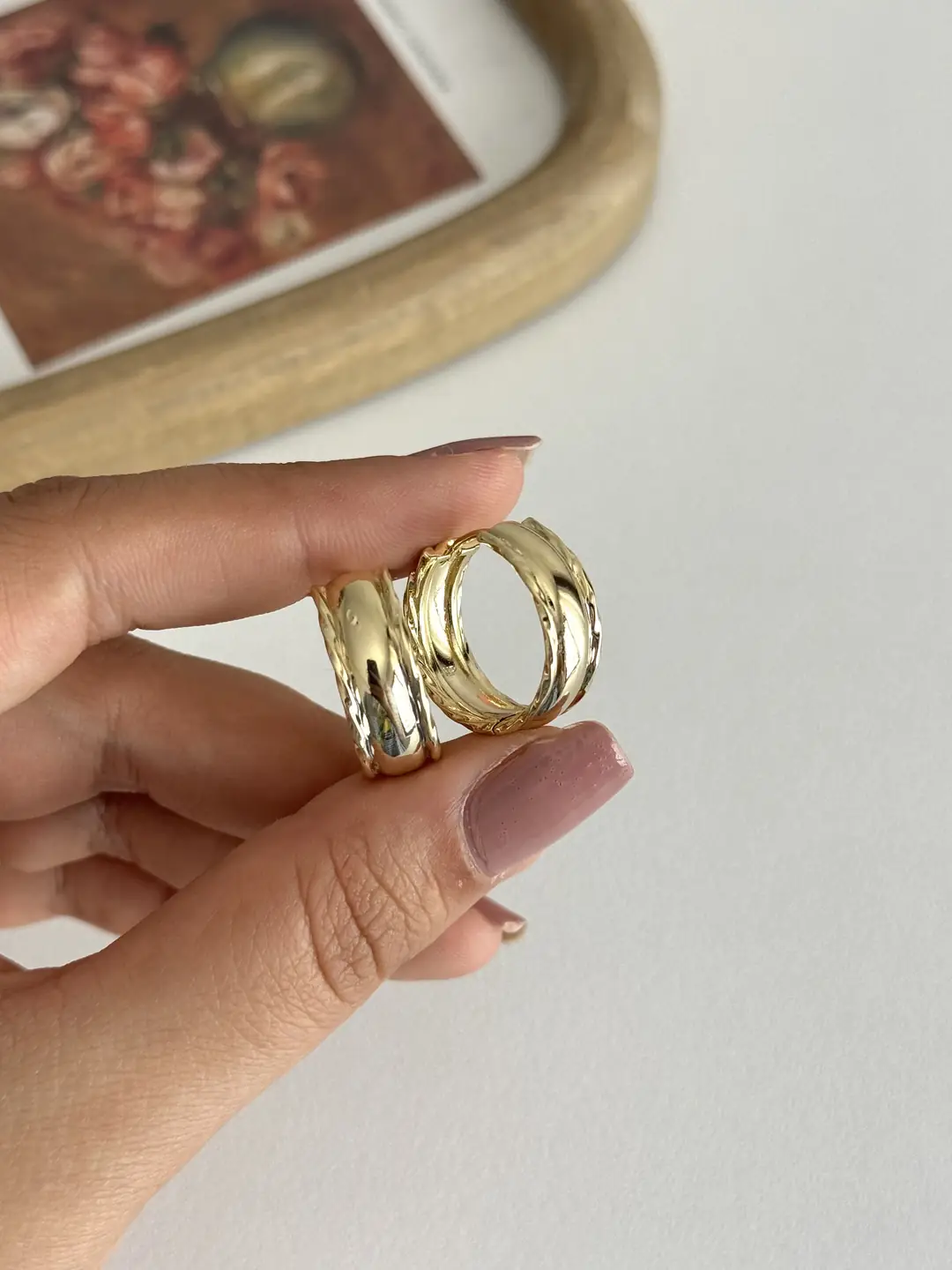14K Xuping Seri Kenarları Desenli Kalın Halka Küpe