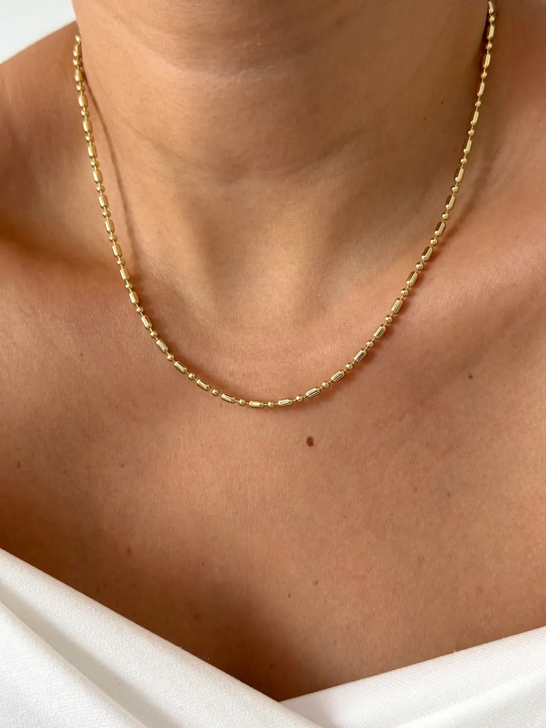 14k Xuping Seri Araları Topçuklu Mini Boru Kolye 