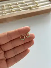 14K Xuping Seri Minimal Mavi Mineli Küpe  1