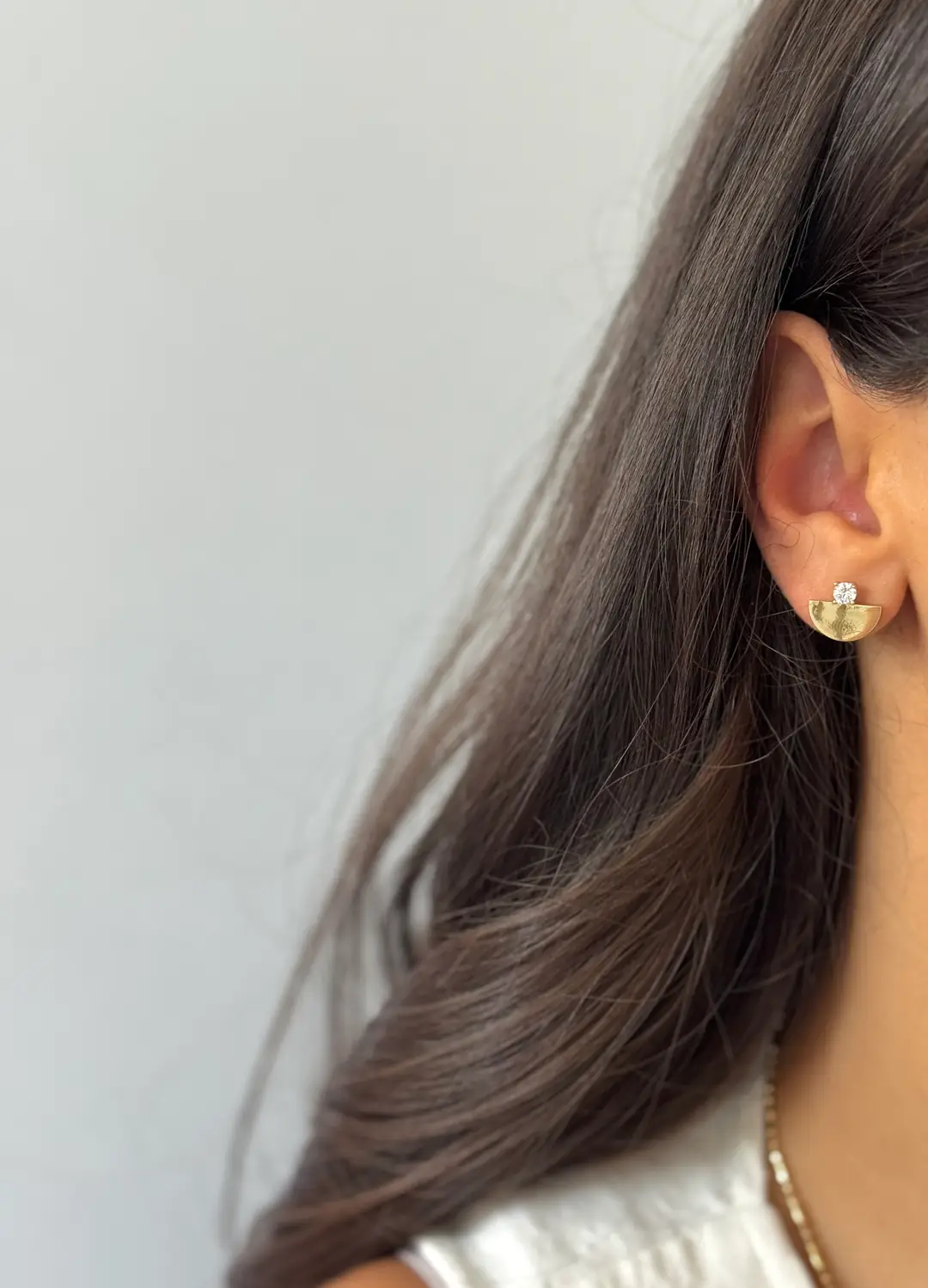 14k xuping seri plakalı tektaş küpe 