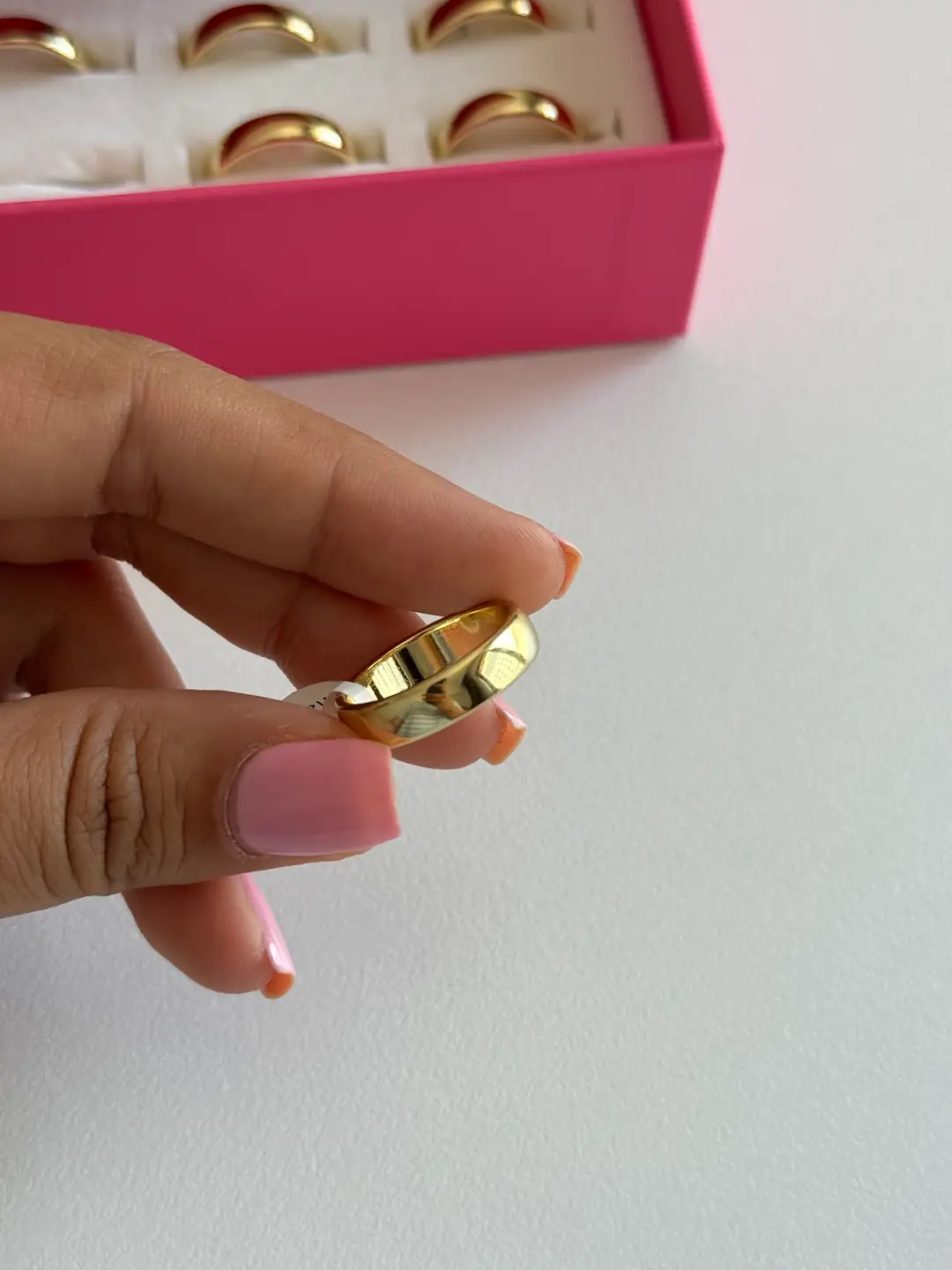 14K Xuping Seri Kenarları Düz Alyans 0.4 Mm