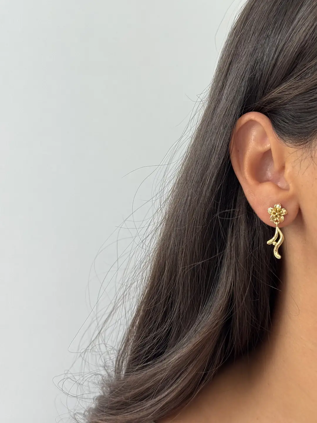 14K Xuping Seri Sallantılı Çiçek Küpe