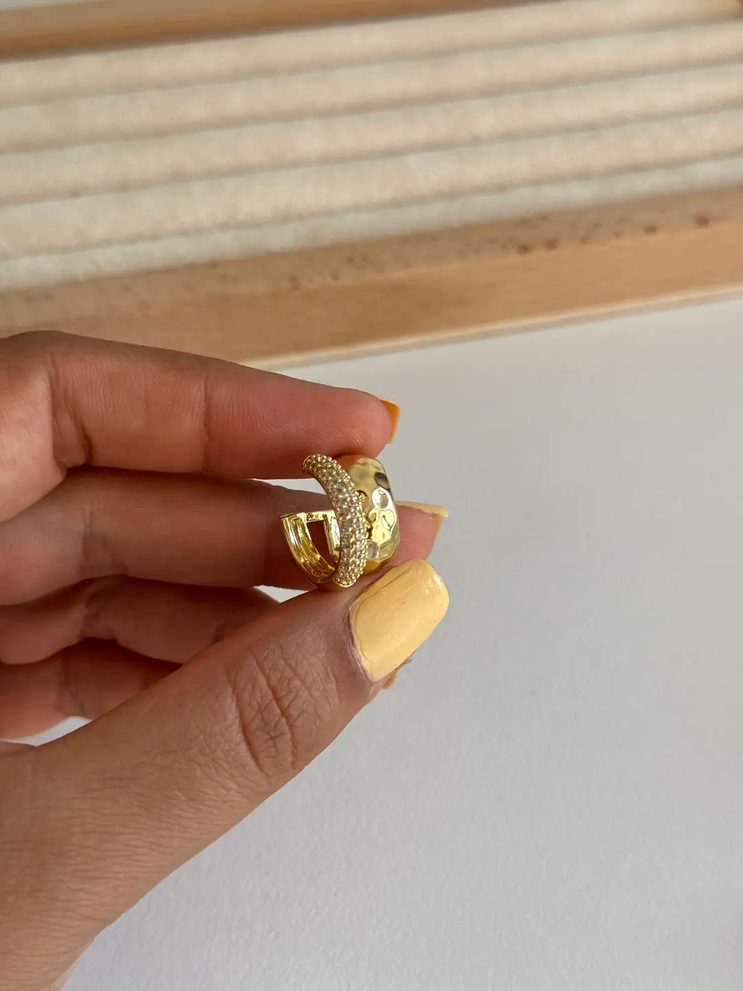 14K Altın Kaplama Sıkıştırmalı Kıkırdak Küpe 3