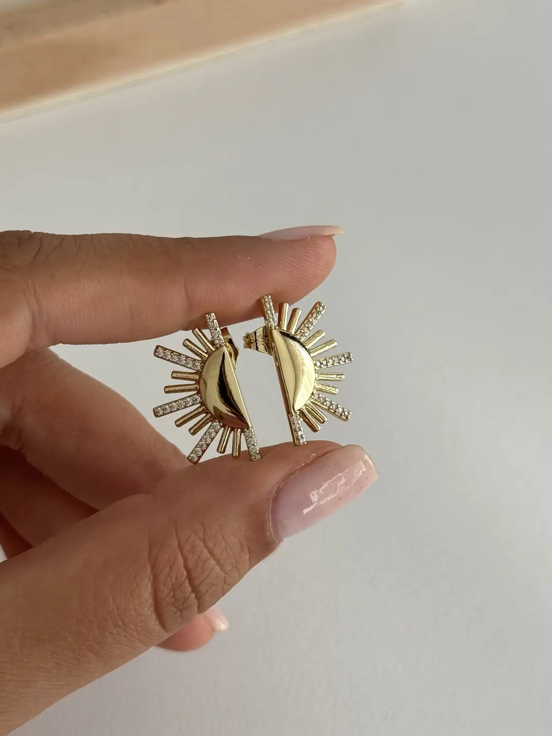 14K Xuping Seri Güneş Küpe