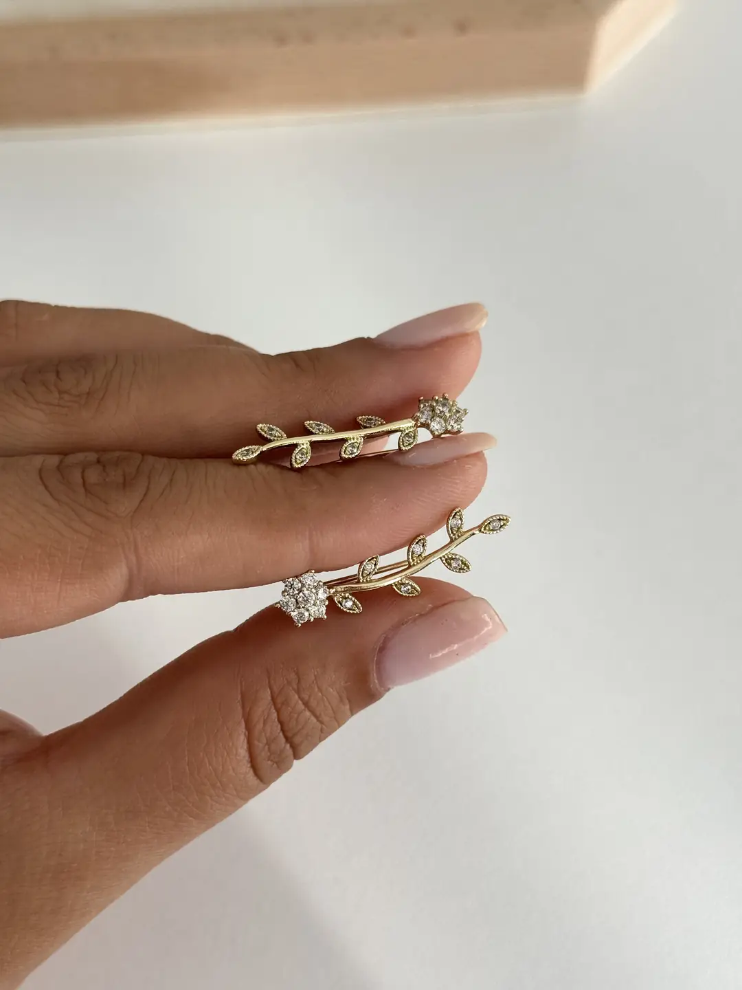 14K Xuping Seri Çiçek Küpe