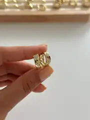 14k xuping seri yoncalı halka küpe  1