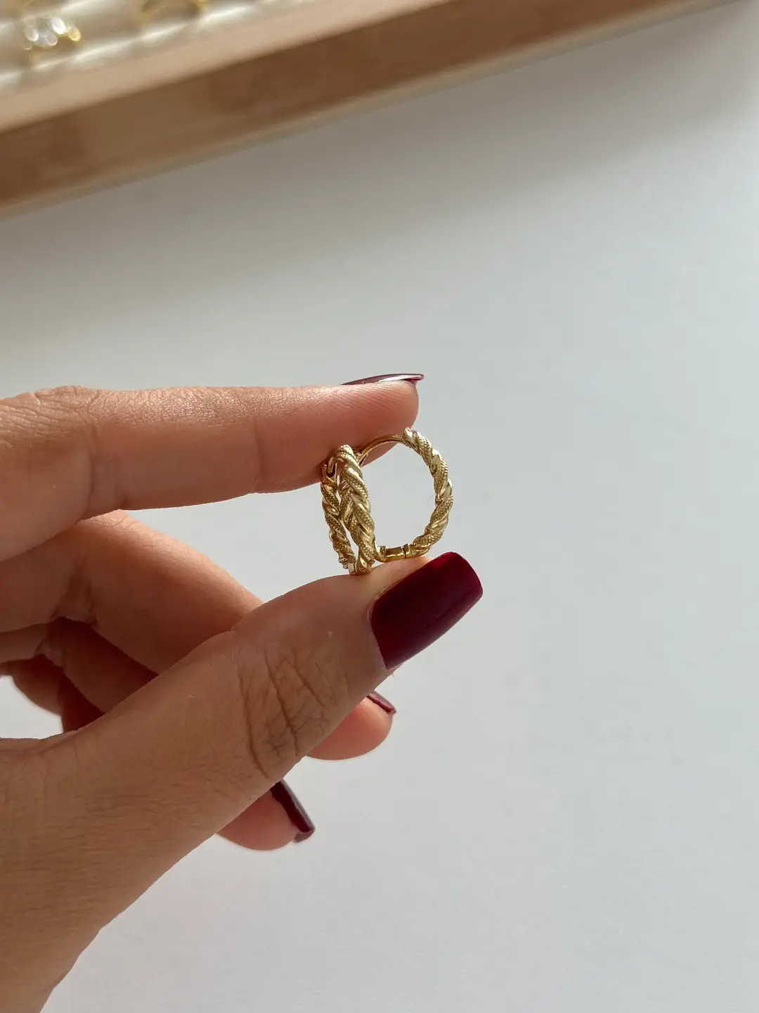 14K Xuping Seri Pırıltılı Halka Küpe 