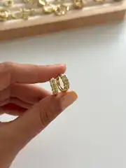 14k Xuping Seri Çift Sıralı Küpe  1